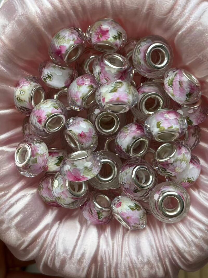 30 Pcs Sweet pink flower resin beads for your DIY bag charms, bracelets and necklaces